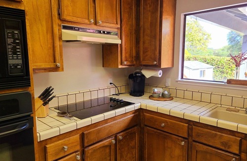 North Auburn House | Gold Country Getaway