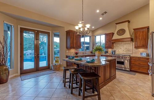 Las Sendas House | Golf & Hiking, LUX Resort Amenities, Htd Salt H20 POOL, Spa, Putt Green, Satellite TVs, 31 Night Min