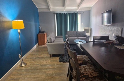 Fremont House | Gorgeous 1-bedroom house with AC in friendly Fremont