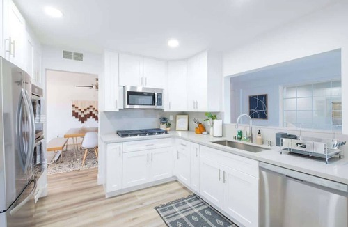 Casa de Oro-Mount Helix House | Gorgeous Family Retreat | Games, FirePit & Parking