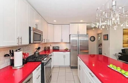 Uptown Design District House | Gorgeous Landscape 3 Bed Spacious Home