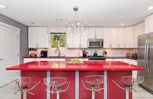 Uptown Design District House | Gorgeous Landscape 3 Bed Spacious Home