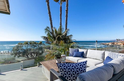 Sunset Cliffs House | Great Family Home for the Holiday! in Sunset Cliffs NOW W/AC & HEATED POOL!