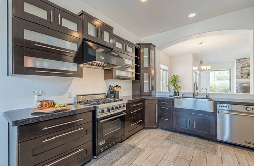 Talon Retreat House | Greyhawk - Pool - Chef's Kitchen - Golfer's Dream Location