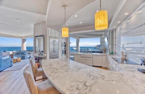 Catalina Island House | H208 - The Honeymoon Penthouse Suite Palazzo De Mare