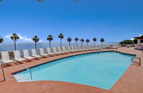 Avalon House | H882 - Hamilton Cove Villa 8-82