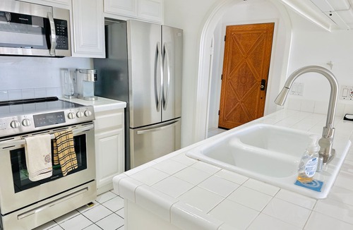 Avalon Villa | Hamilton Cove Villa 9 58 with ZERO steps