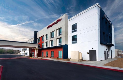 Needles Hotel | Hampton Inn Needles Colorado River