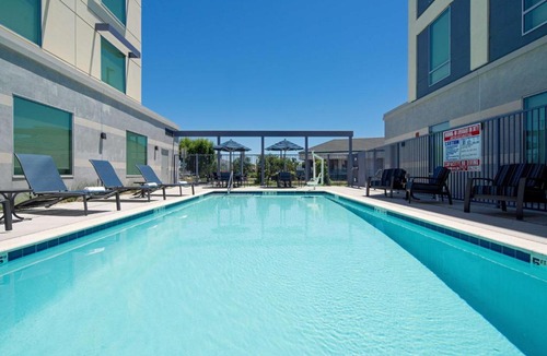 Gilroy Hotel | Hampton Inn & Suites Gilroy, Ca