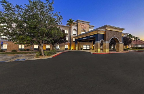 Lancaster Hotel | Hampton Inn & Suites Lancaster