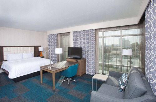 El Segundo Hotel | Hampton Inn & Suites LAX El Segundo