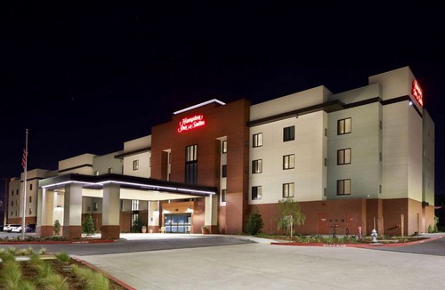East Sacramento Hotel | Hampton Inn & Suites Sacramento at CSUS