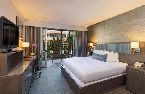 Mission Valley West Hotel | Handlery Hotel