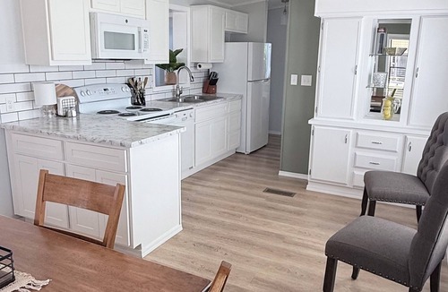Happy Trails House | Happy Trails 55+ Resort with 2 Bedrooms & Golf Cart