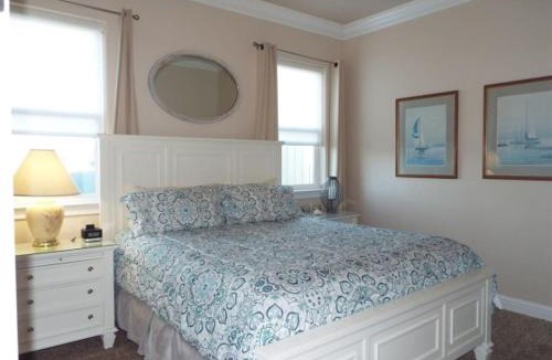 Trinidad House | Harbor Moon l Stunning Trinidad Harbor Ocean Views