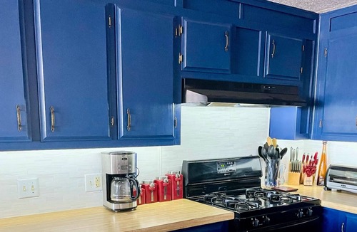 Needles House | Havasu Landing Heaven near Casino w/Panoramic Lake & City Views, Sleeps 8