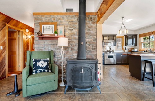 Highland Pines Cabin | Haven in the Highlands-Family Friendly!