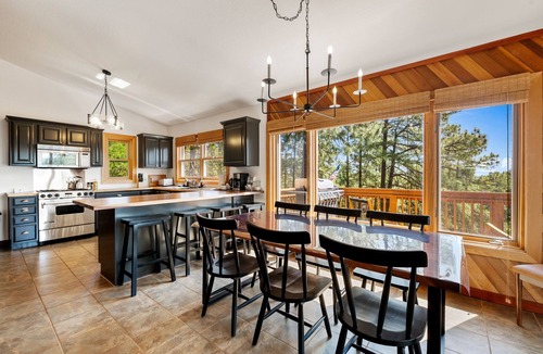 Highland Pines Cabin | Haven in the Highlands-Family Friendly!