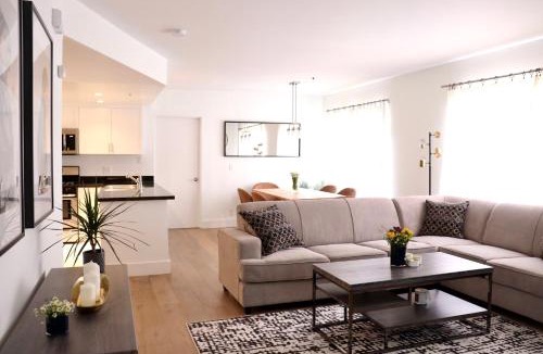 Norma Triangle Apartment | Heart Of West hollywood 2 Bedroom 2 Bath Free Parking