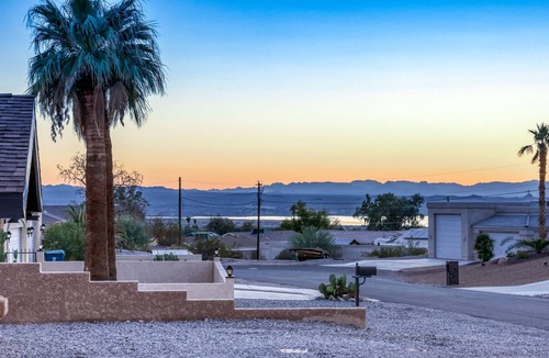 Lake Havasu City House | Heated pool and spa home located in the heart of Lake Havasu City