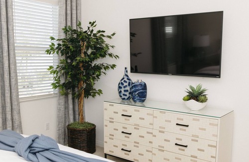 Hemet House | Hemet Gem- New Home!