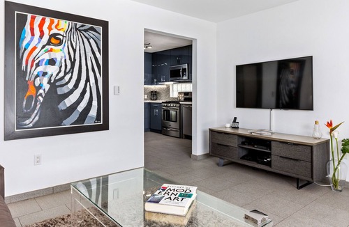 Old Las Palmas Condo | Hermosa Hideaway - Incredible Mid-Century Condo