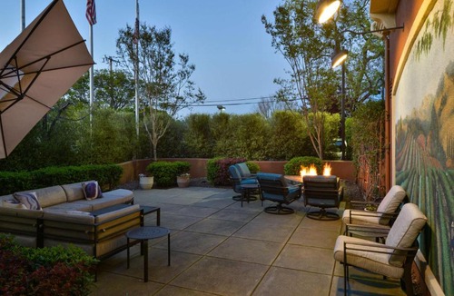 Napa Hotel | Hilton Garden Inn Napa