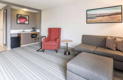 Reno/Tahoe Airport Hotel | Hilton Garden Inn Reno