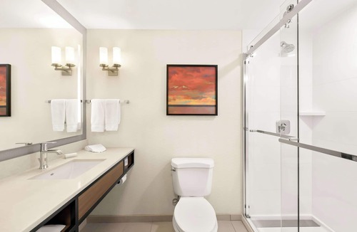 East San Mateo Hotel | Hilton Garden Inn San Mateo