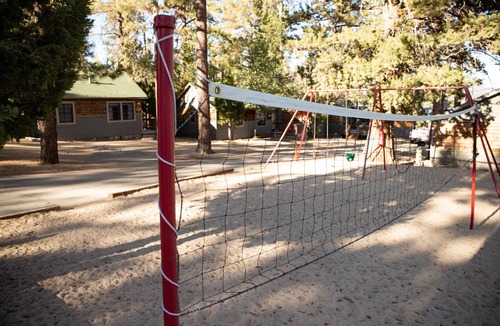 Big Bear Lake Cabin | Historic 3BR Lodge House in Big Bear Lake | Pool Table, Lake Walk
