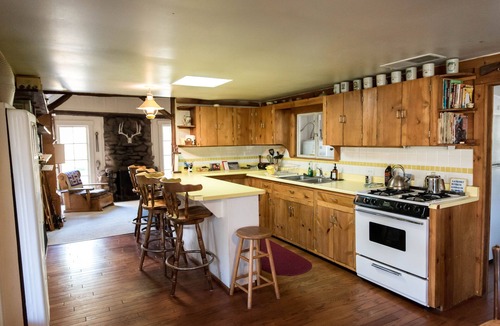 Congress House | Historic Date Creek Ranch