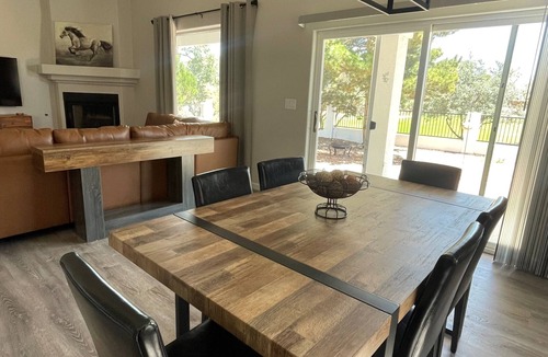 Prescott House | Hole in One! Beautiful home on the Golf Course.