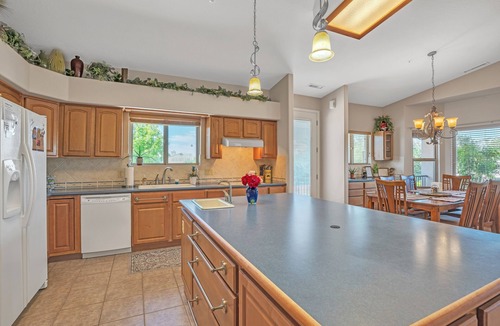 Prescott House | Hole in One! Luxury Home near Golf Course, Embry Riddle and Airport