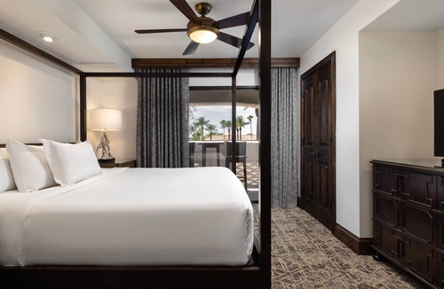 North Scottsdale Hotel | Holiday Inn Club Vacations Scottsdale Resort by IHG