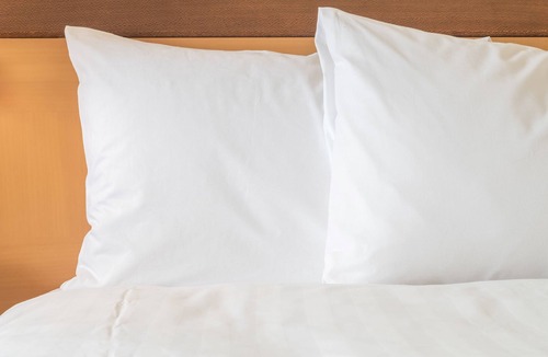 Tracy Hotel | Holiday Inn Express Hotel & Suites Tracy, an IHG Hotel