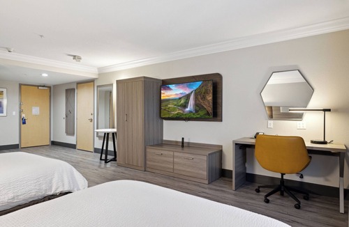 Nut Tree Hotel | Holiday Inn Express Hotel & Suites Vacaville by IHG