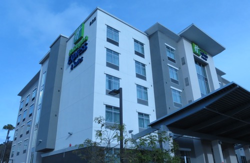 Mission Valley West Hotel | Holiday Inn Express & Suites San Diego - Mission Valley, an Ihg Hotel