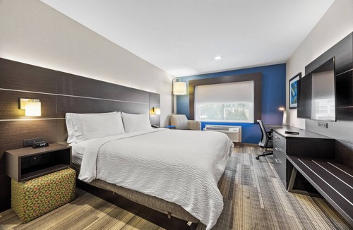 Sunnyvale West Hotel | Holiday Inn Express Sunnyvale - Silicon Valley by IHG