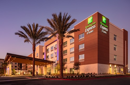 Moreno Valley Hotel | Holiday Inn Express & Suites Moreno Valley - Riverside, an Ihg Hotel