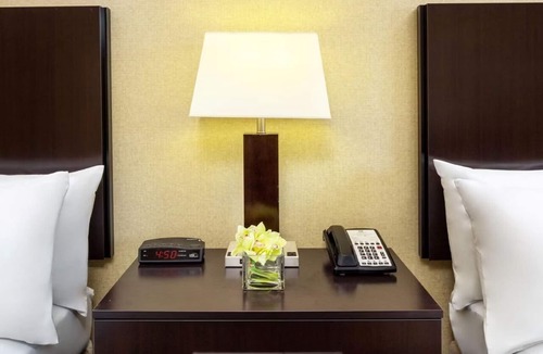 Ocotillo Hotel | Holiday Inn Phoenix Chandler, Standard Queens, Minutes to Arizona Railway Museum
