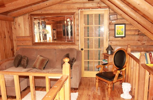 Wrightwood House | Holistic Health Day Spa and Lodging. Unit 2 Pampering in the Big Pines