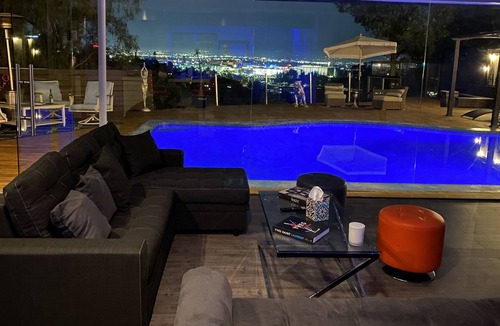 Hollywood Hills Villa | HOLLYWOOD HILLS VILLA