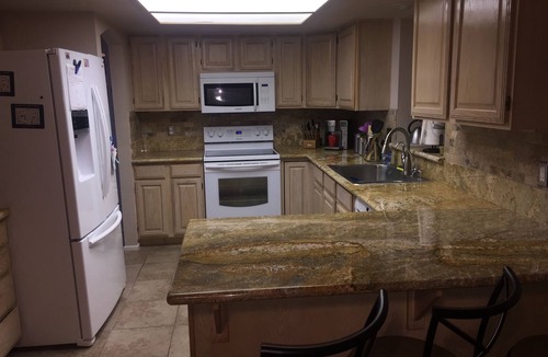 Lake Havasu City House | Home Sweet Havasu Vacation Rental 3bd/2ba/Bonus room with Free Wifi