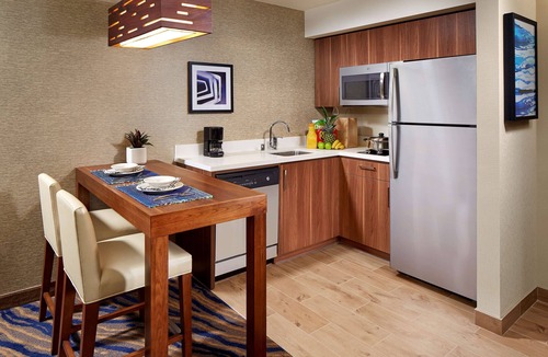 Mission Valley Hotel | Homewood Suites by Hilton San Diego Mission Valley/Zoo