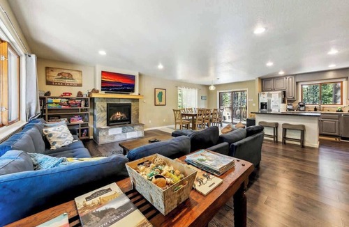 Tahoe Paradise Cabin | Hot Tub, Game Room, Dog Friendly + Fenced, 9 Beds