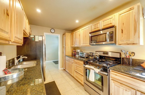 Sugarloaf Cottage | Hot Tub + Game Room: Group Getaway in Big Bear!