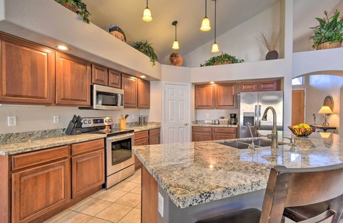Boulder Mountain Highlands House | Hot Tub & Mtn Views! Family Getaway in Mesa