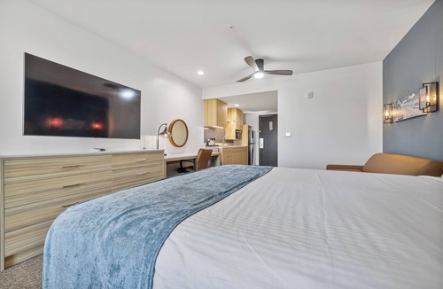 Topock Hotel | Hotel 66 resort and marina Colorado River
