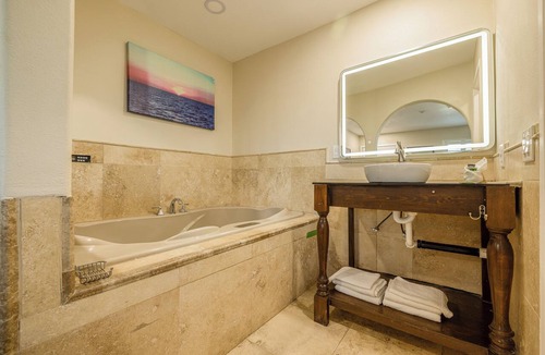 Victorville Hotel | Hotel Avenida Victorville I 15