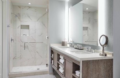 Palm Desert Hotel | Hotel Paseo, Autograph Collection by Marriott